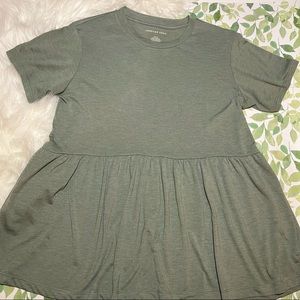 American Eagle Green Peplum Short Sleeve Top